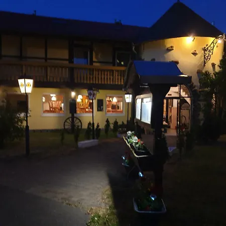 Marienhof-iwi's Restaurant Hotel *